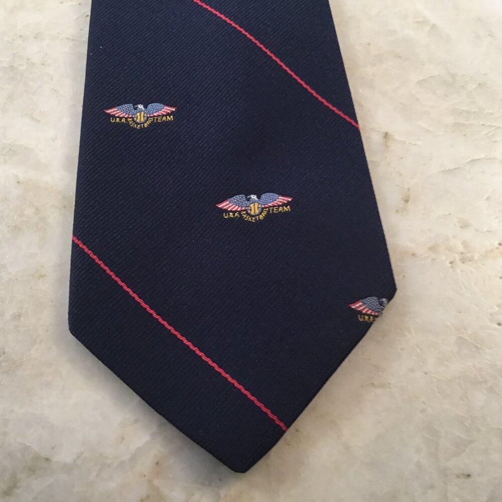 BOTANY 500 U.S.A. BASKETBALL TEAM TIE